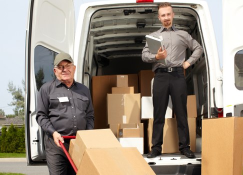 Removal truck hire for Battersea home moves near local residential streets