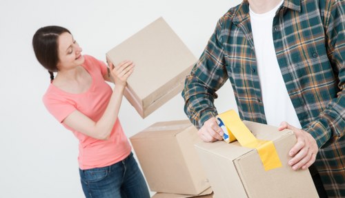 Residential packing and unpacking support for a Battersea apartment move