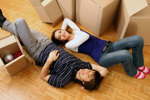 Storage and moving support from removal companies in Battersea
